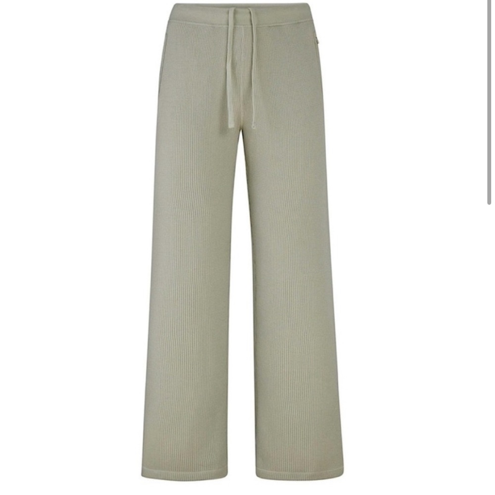 Skims limited edition waffle loose sweats in talc color-XS